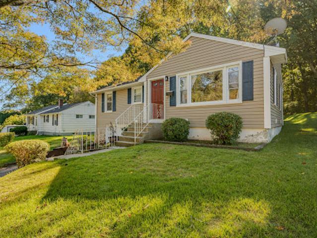 House for sale in Montville, Southeastern Connecticut Planning Region