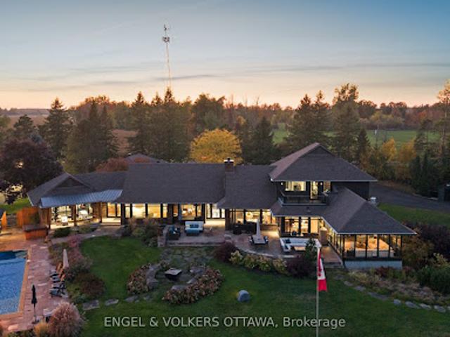 House for sale in Manotick, Ontario