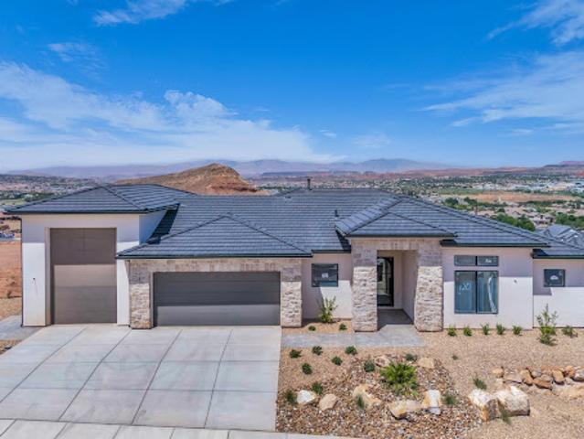 House for sale in Washington, Utah