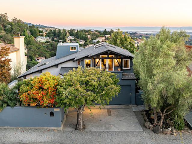 House for sale in Berkeley, Alameda County