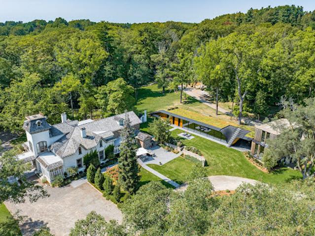 House for sale in Ancaster, Ontario