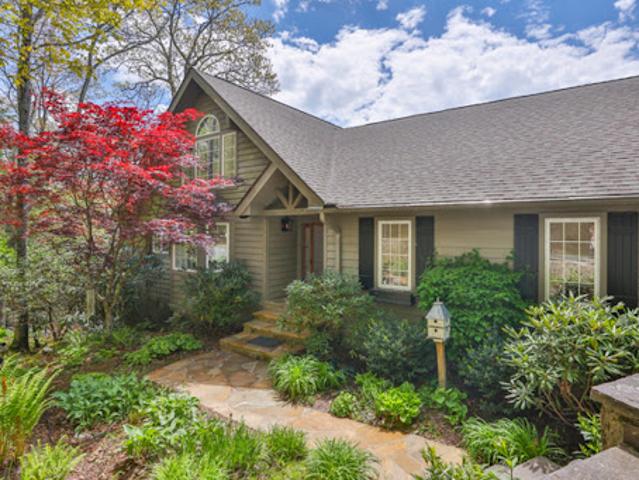 House for sale in Highlands, North Carolina