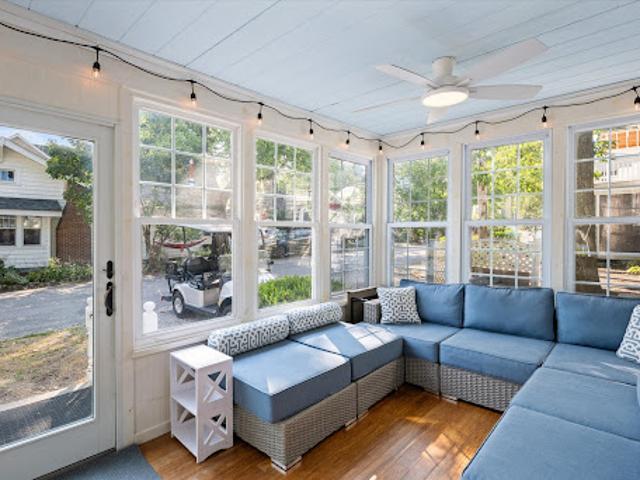 House for sale in Lakeside Marblehead