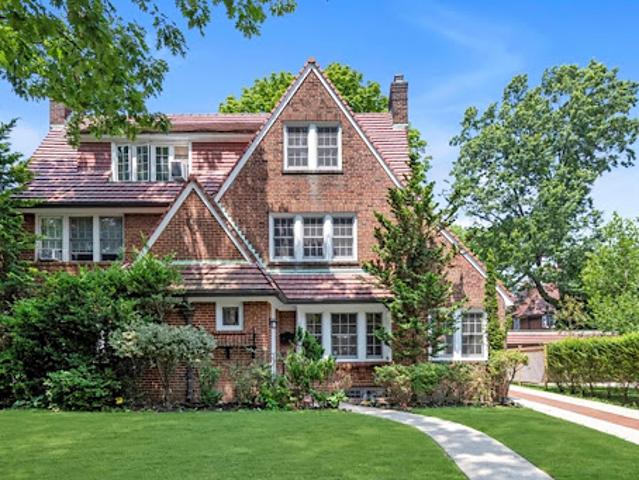 House for sale in New York House for sale in New York