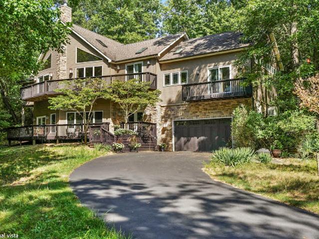 House for sale in Porter, Indiana