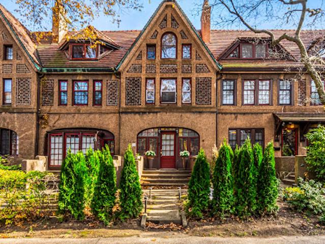 House for sale in Queens, Arverne