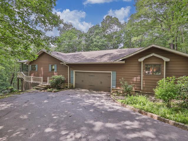 House for sale in Highlands, North Carolina