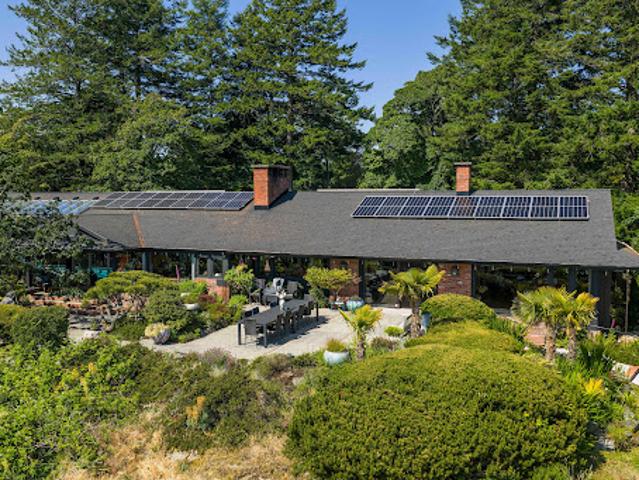 House for sale in Saanich, British Columbia