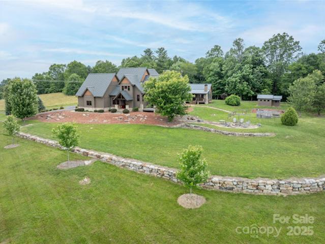 House for sale in Zirconia