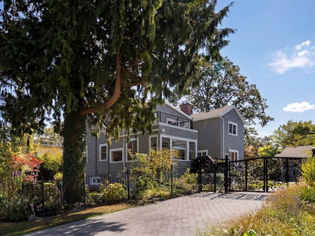 House for sale in Oak Bay, British Columbia