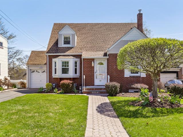 House for sale in Passaic, New Jersey