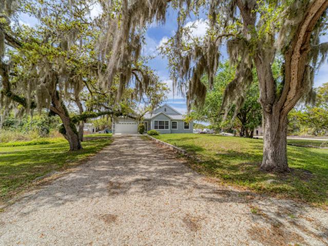 House for sale in Bayshore Gardens, Florida
