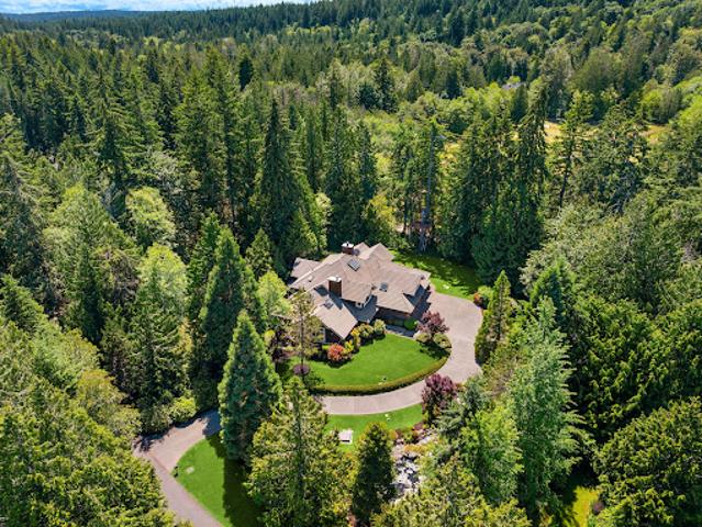 House for sale in Bainbridge Island, Washington