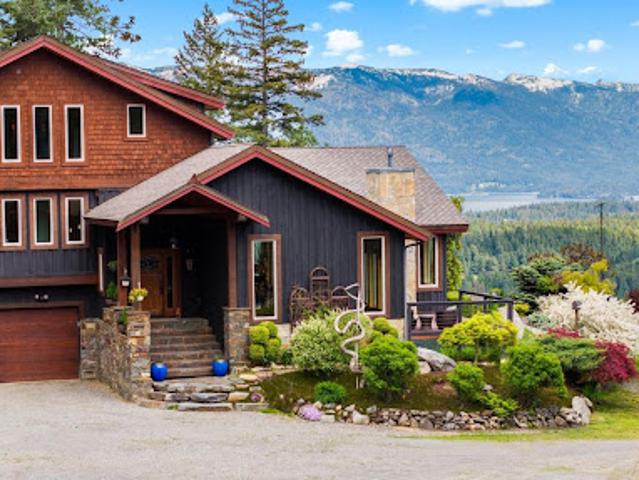 House for sale in Sagle