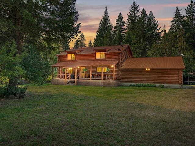 House for sale in Clark Fork