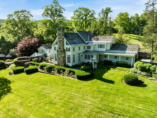 House for sale in New Milford