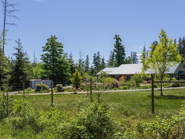 House for sale in Comox House for sale in Comox