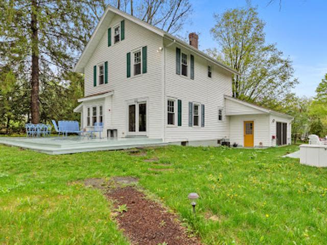 House for sale in Lee House for sale in Lee