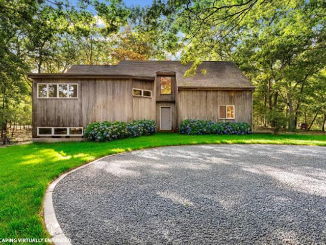 House for sale in East Hampton, Hampton