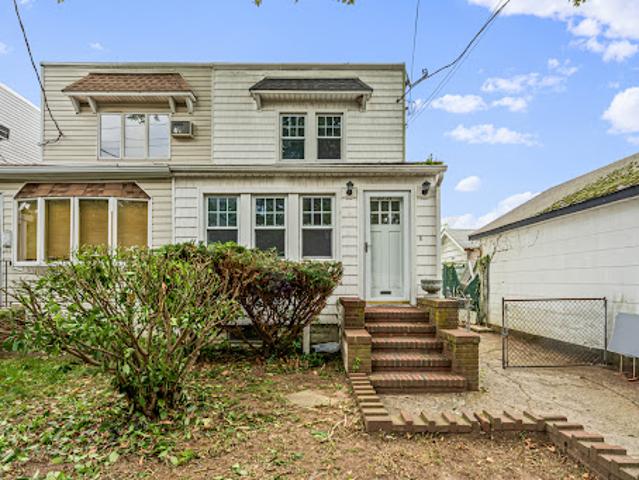 House for sale in New York House for sale in New York