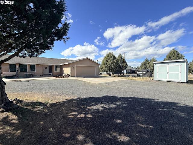 House for sale in Oregonia