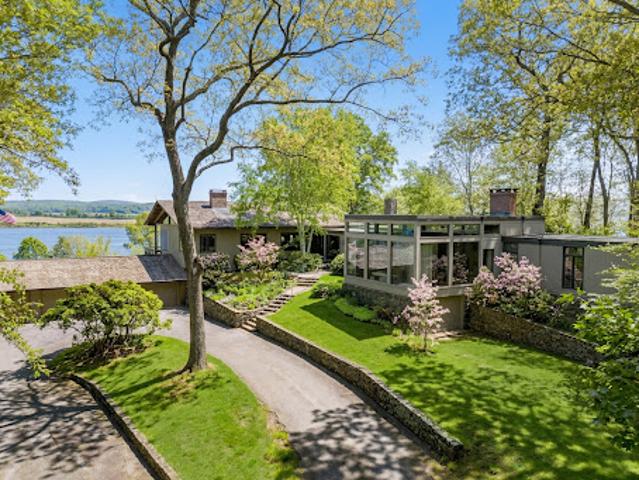 House for sale in Old Saybrook, Connecticut