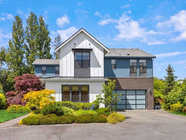 House for sale in Bainbridge Island, Washington