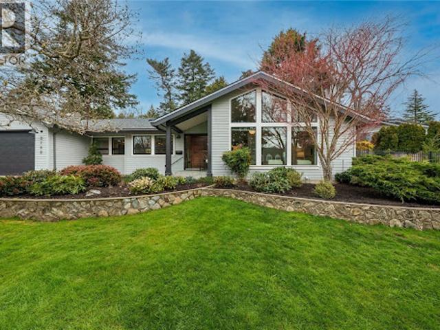 House for sale in Saanich, British Columbia