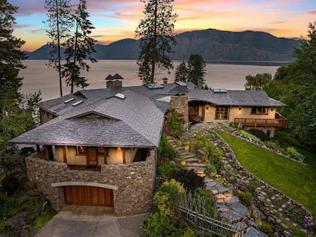 House for sale in Sagle, Idaho