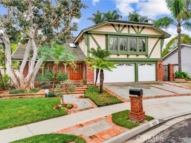 House for sale in Long Beach, California