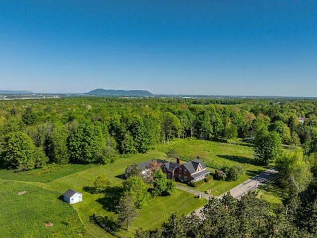 House for sale in Bromont House for sale in Bromont