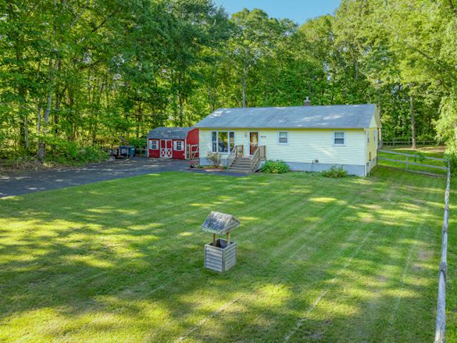 House for sale in Ledyard, Connecticut