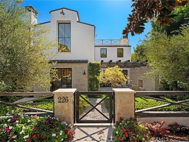 House for sale in Corona del Mar, Newport Beach