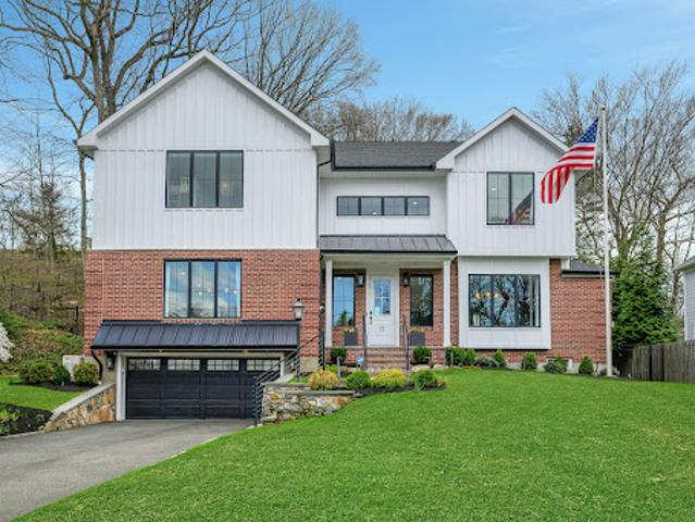 House for sale in Summit, New Jersey