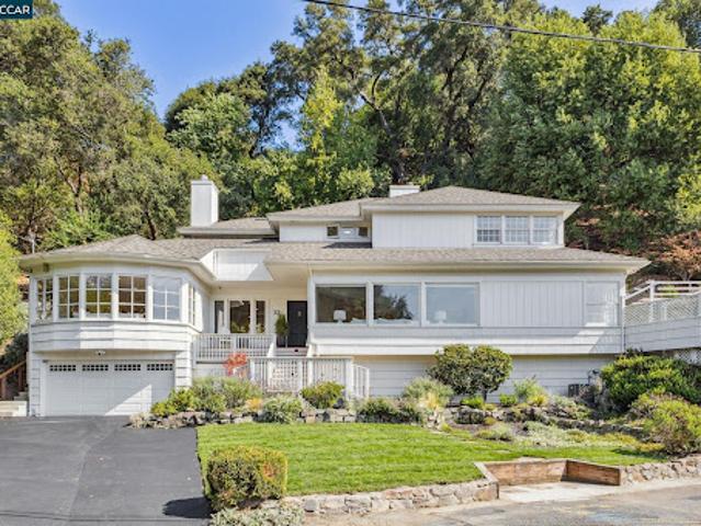 House for sale in Orinda, California