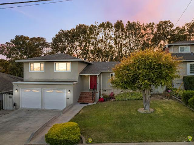 House for sale in Belmont