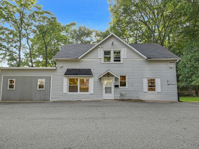 House for rent in Ridgewood House for rent in Ridgewood