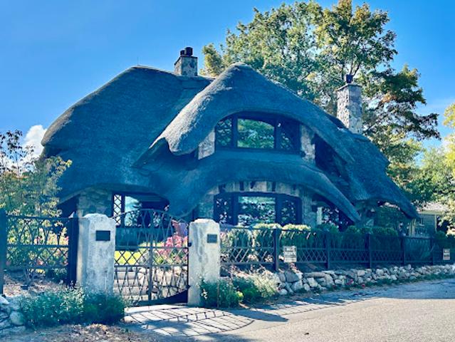 House for sale in Charlevoix, Charlevoix County