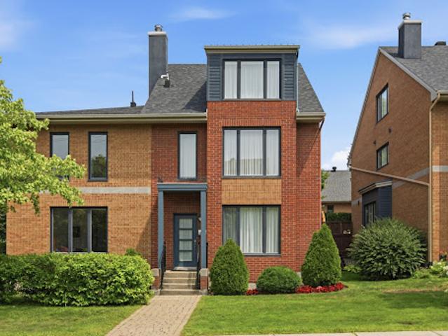 House for sale in Mont-Royal, Montréal (région administrative)