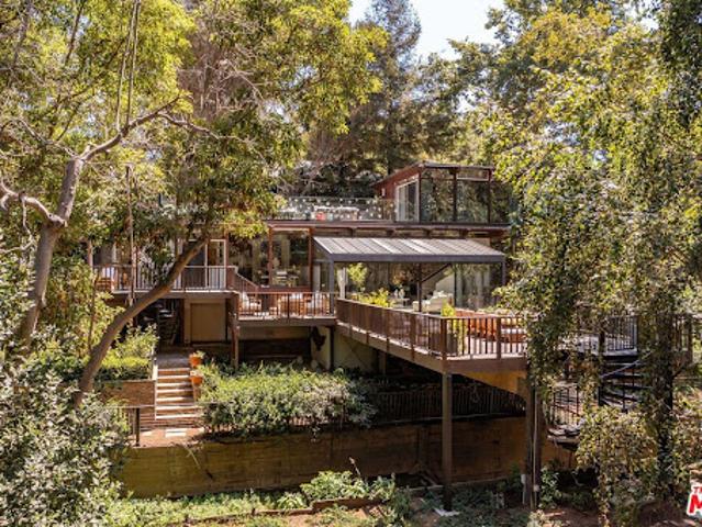 House for sale in Santa Monica, California