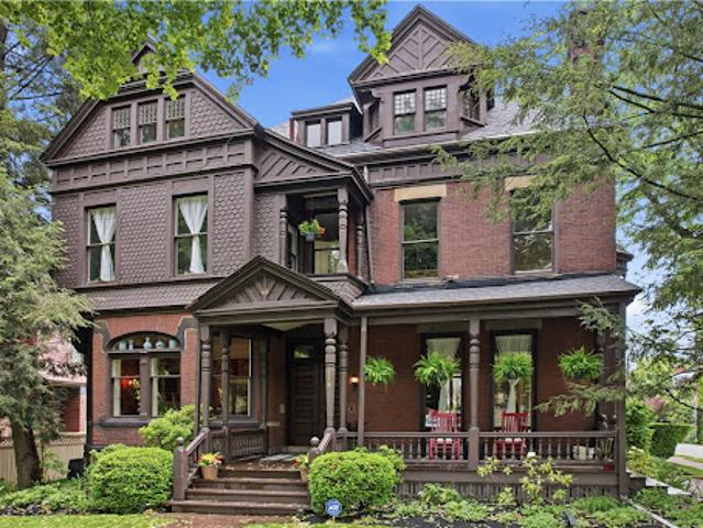 House for sale in Pittsburg, Pennsylvania