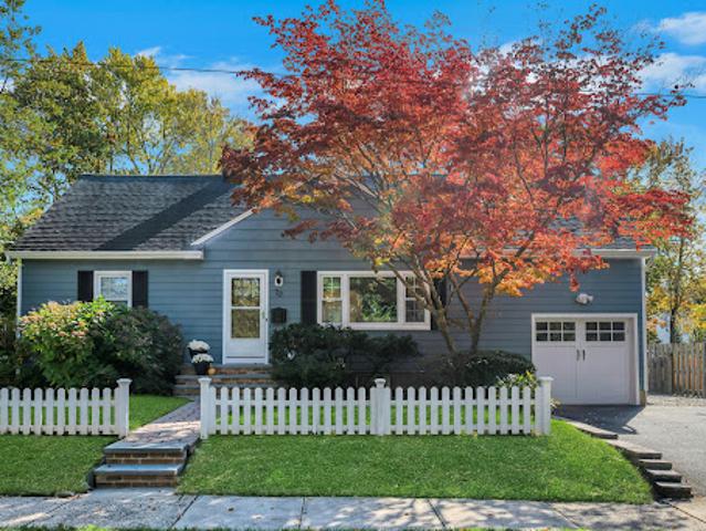 House for sale in Summit, New Jersey