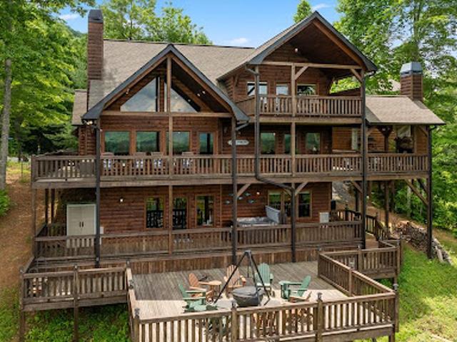 House for sale in Blue Ridge