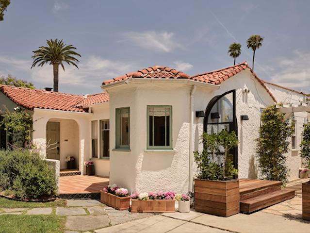 House for sale in Canoga Park, California
