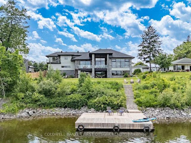 House for sale in Ottawa, Ontario