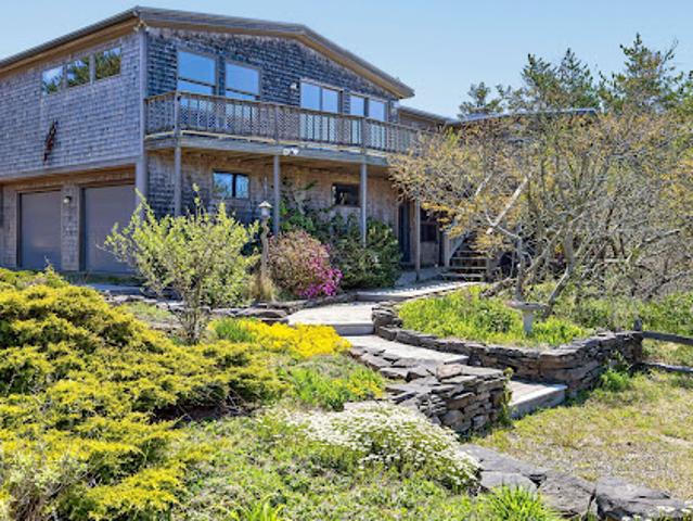House for sale in North Truro, Massachusetts