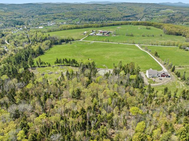 House for sale in Washington, Vermont
