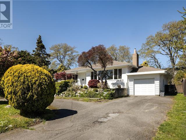 House for sale in Oak Bay, British Columbia