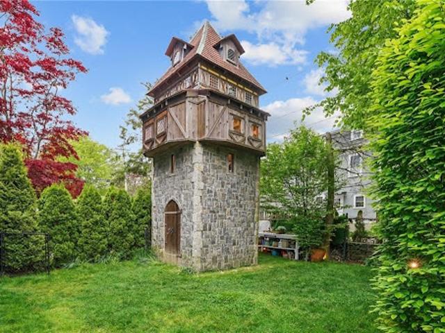 House for sale in Newport, Newport County