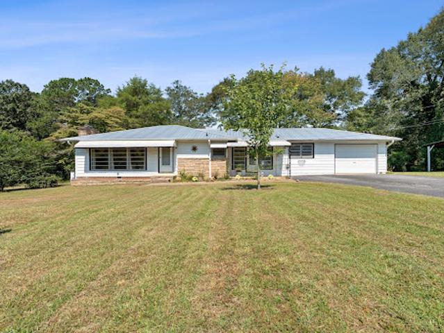 House for sale in Boaz, Alabama